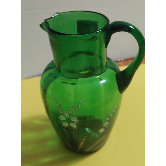 Hand Made Sweet Victorian Glass Jug Enamelled Lily of the Valley flowers - Picture 3 of 10